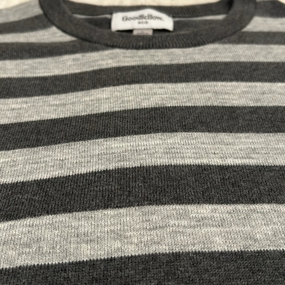 Goodfellow Crewneck Sweater - Picture 3 of 3